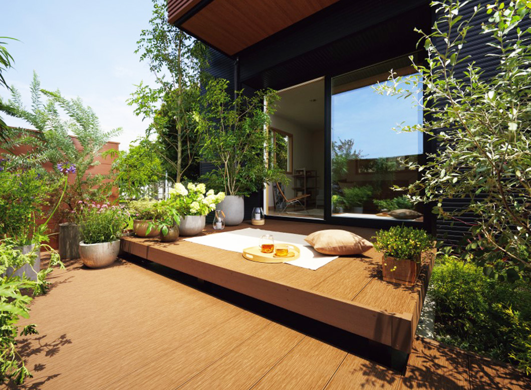 リウッドデッキ